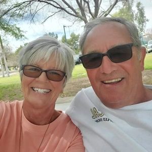 Meet your Posher, Laurie